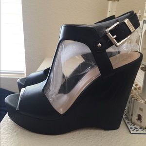 Vince Camuto 5 inch leather wedge sandal-black